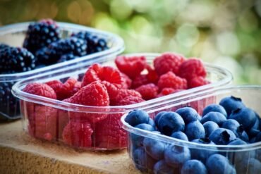 berries, fruit, nutrition